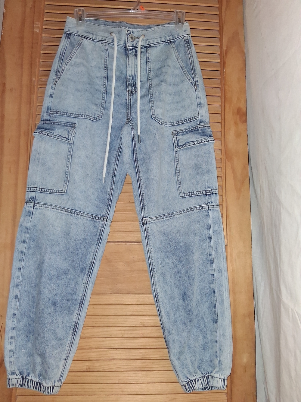American Eagle Outfitters Light Blue Cargo Jogger Jeans